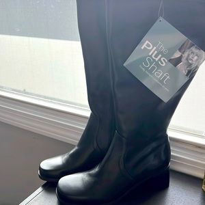 Naturalizer Wide Calve Boots